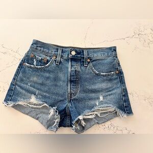 Levi’s 501 cut off shorts - Size 25